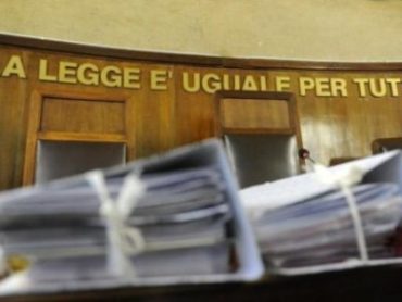 BLOCCATO DECRETO INGIUNTIVO