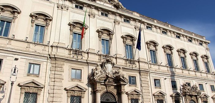 IL CONSUMATORE HA SEMPRE DIRITTO ALLA RIDUZIONE DEL COSTO TOTALE DEL CREDITO SE RESTITUISCE IN ANTICIPO IL FINANZIAMENTO